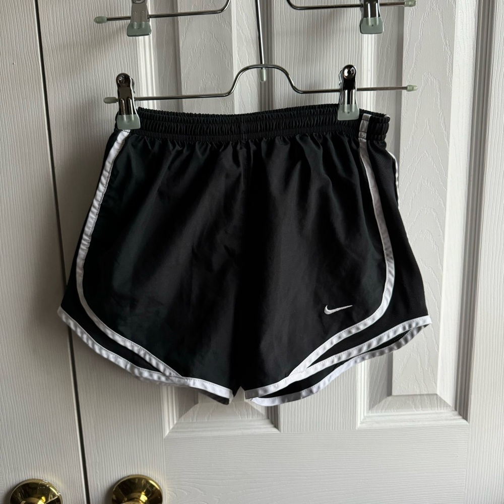 nike classic black and white athletic shorts